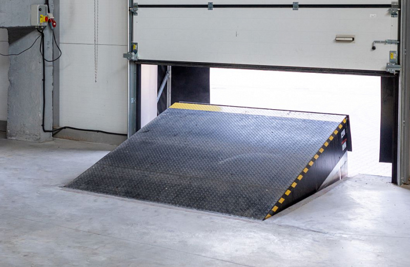 уравнительная платформа Alutech